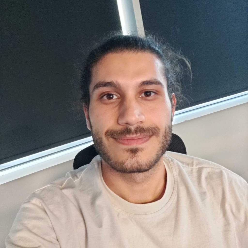 Ali ARI